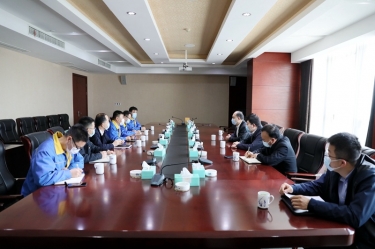 平湖市委书记仲旭东一行莅临永利集团88304官网纸业调研企业疫情防控和复工复产工作