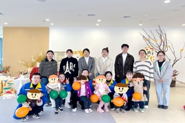 以一份温暖 换一身星光——永利集团88304官网纸业团委与曹桥行知幼儿园发展爱心结对活动